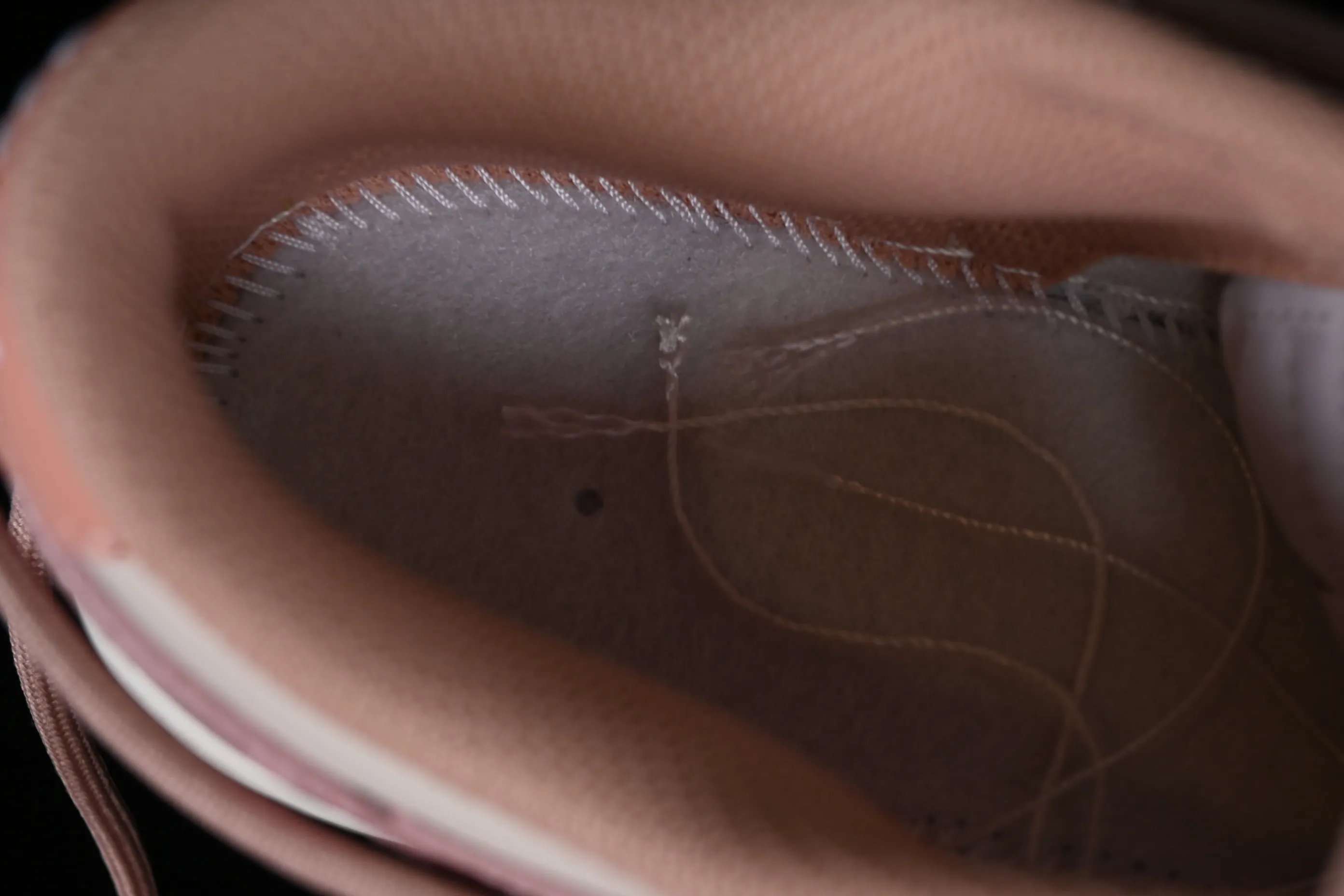 All categories Nk SB Dunk series Nk SB Dunk Low low-top sneakers Nk Dunk Low ESS customized version rose pink retro sweetheart low-top casual sneakers DD1503-118